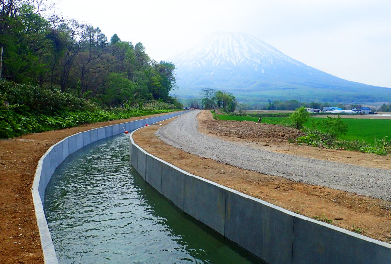 倶知安幹線用水路